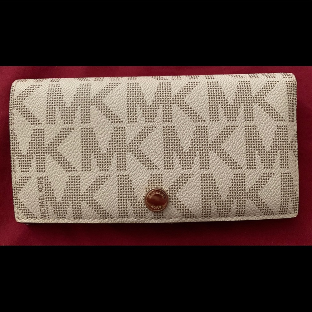 Michael Kors wallet